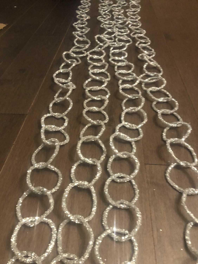 4 Garlands Silver Chain Glitter Decoration Party BNWT - photo 2