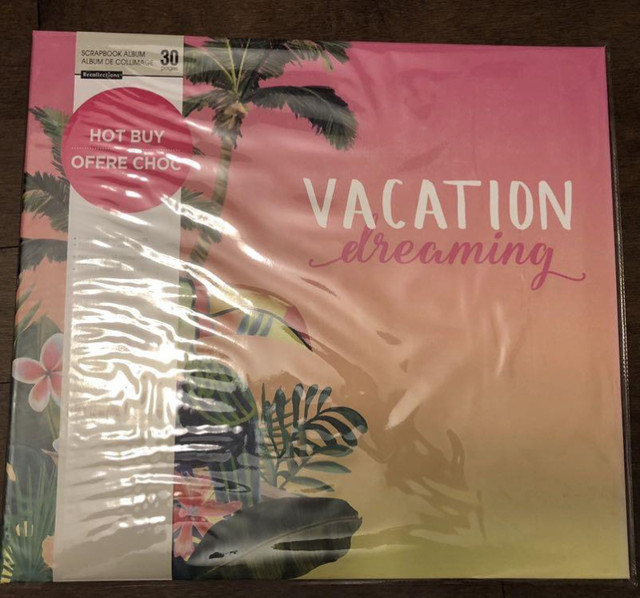 Scrapbook Album "Vacation dreaming" BNWT
