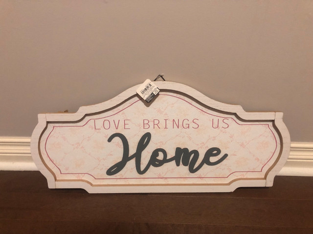 Wall Decor Love Home Wood BNWT