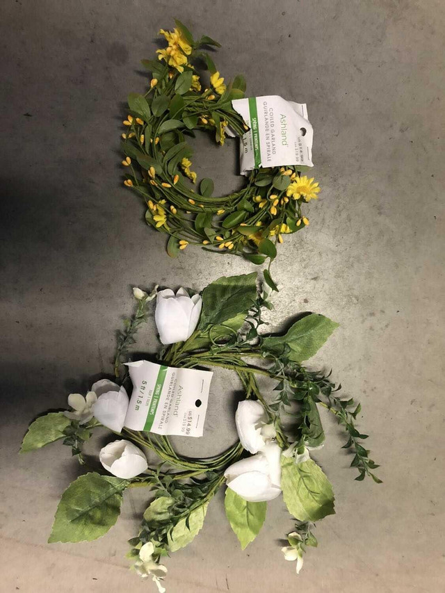 2 Flower Garlands Decoration Sunflower Tulip BNWT