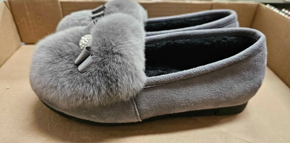New Cozy Grey Faux Fur Fleece Lined Slip-On Loafers Moccasins - photo 2