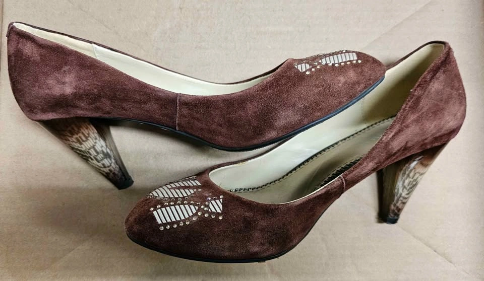 KANGNAI Brown Suede Rhinestone Heels - Size 39 (Fits US 7 - 7.5) - photo 4