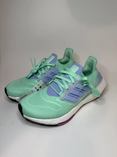 Adidas Women's Ultraboost 22 Pulse Mint Blue Dawn Crystal White