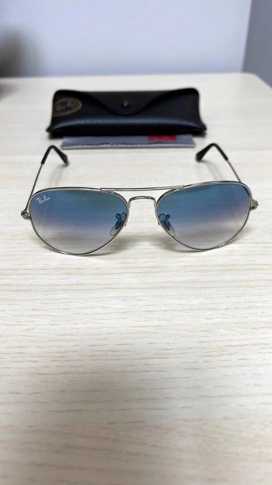 Ray-Ban Aviator Sunglasses