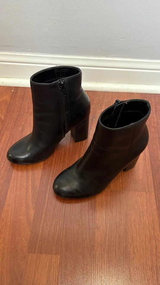 ALDO Black Leather Ankle Boots - photo 2