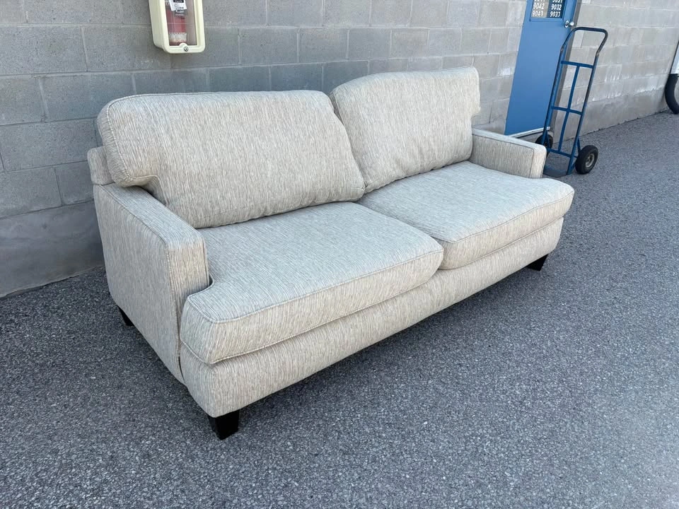 Cream Large Love Seat Sofa - Free Delivery - photo 2