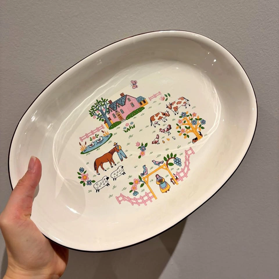 Oval Casserole Dish in Country House Pattern Japan