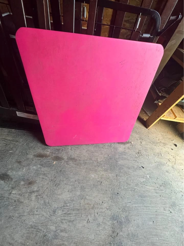 Kids table for sale - photo 3