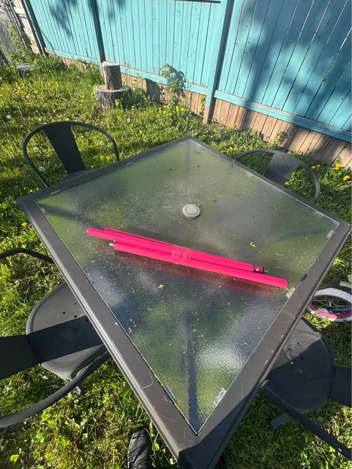Kids table for sale - photo 5
