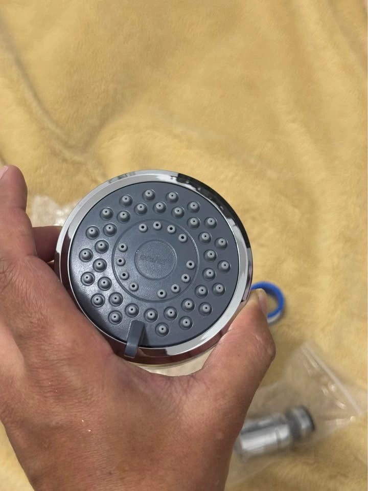 Brand New EcoFitt Shower Head & Faucet Aerator Kit - photo 4
