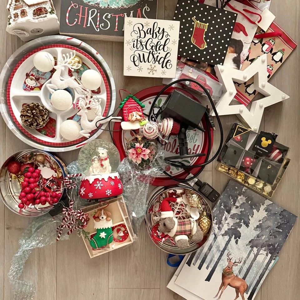 Everything for $15! Large Collection of Christmas Decor - photo 2