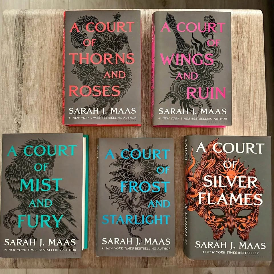 ACOTAR Sarah J Maas Hardcover Set Like New Condition!