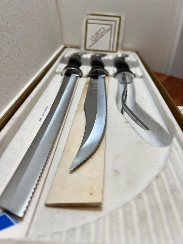 Cutco 3-Piece Carving & Slicer Set in Original Gold Seal Box - photo 2