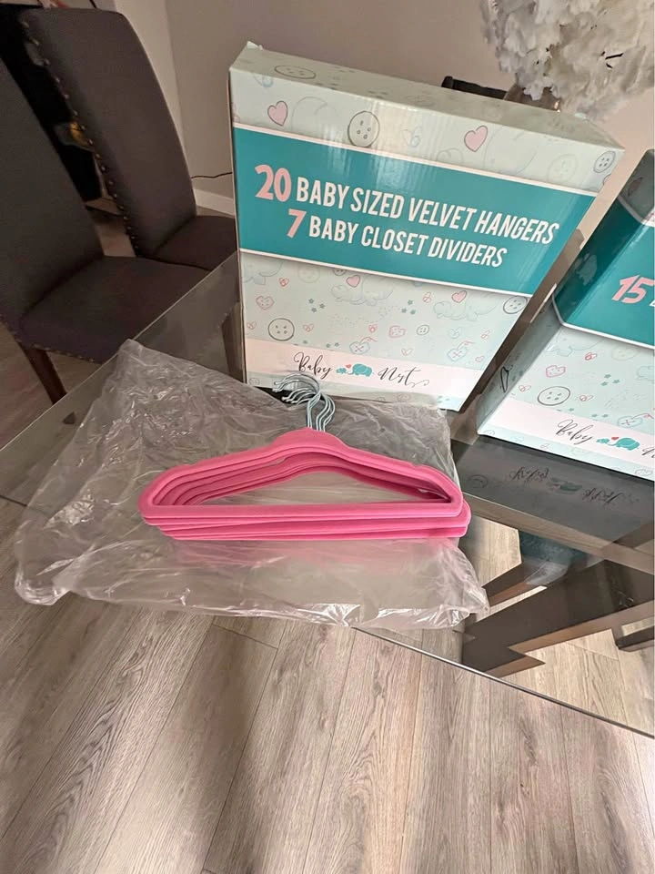 Baby Nest Velvet Hangers and Closet Dividers
