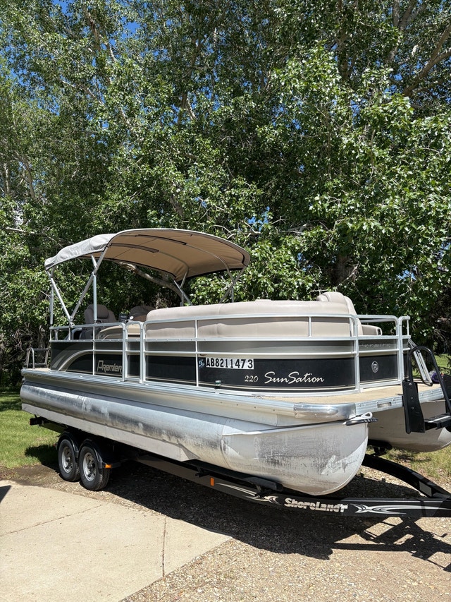 2011 Premier Sunsation 220 Pontoon Boat
