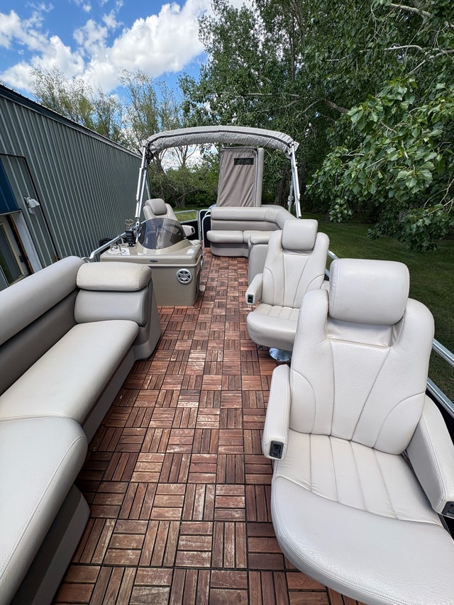 2011 Premier Sunsation 220 Pontoon Boat - photo 4
