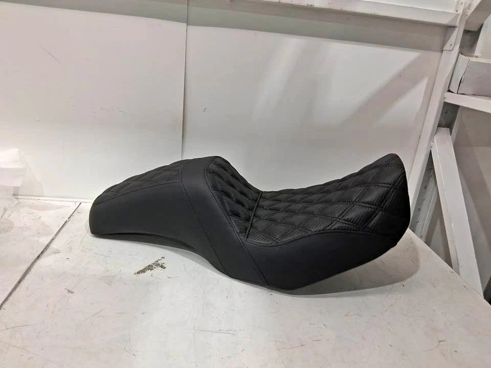 Motorcycle seat for Harley Davidson models