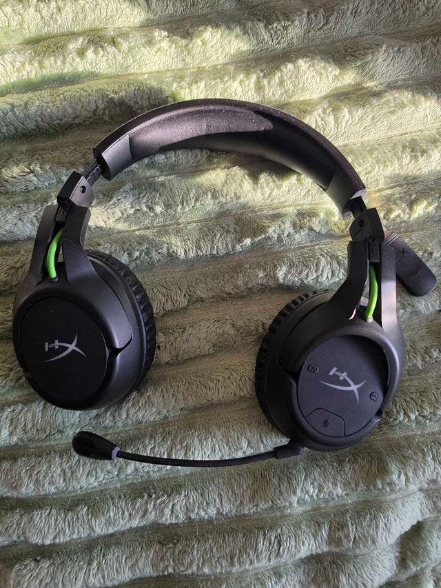 HyperX Cloud X Wireless Gaming Headphones