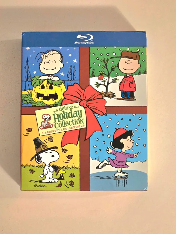 Peanuts Deluxe Holiday Collection - Charlie Brown thumbnail