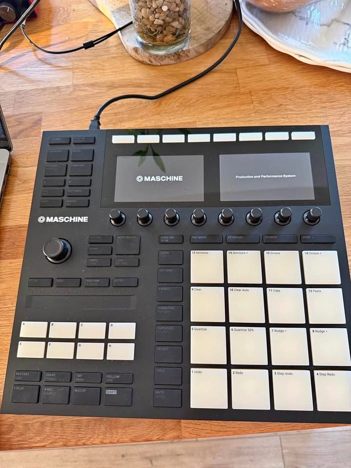 Maschine MK3 Native Instruments