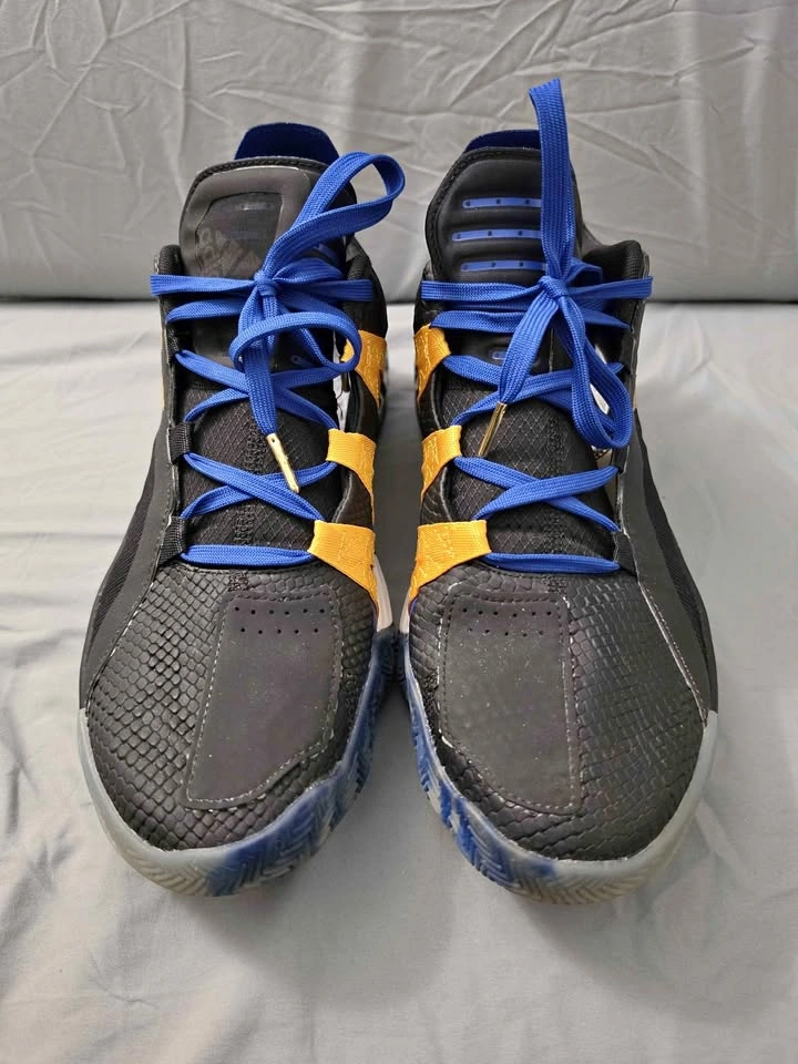 Adidas Dame 6 "Stone Cold" size 10.5