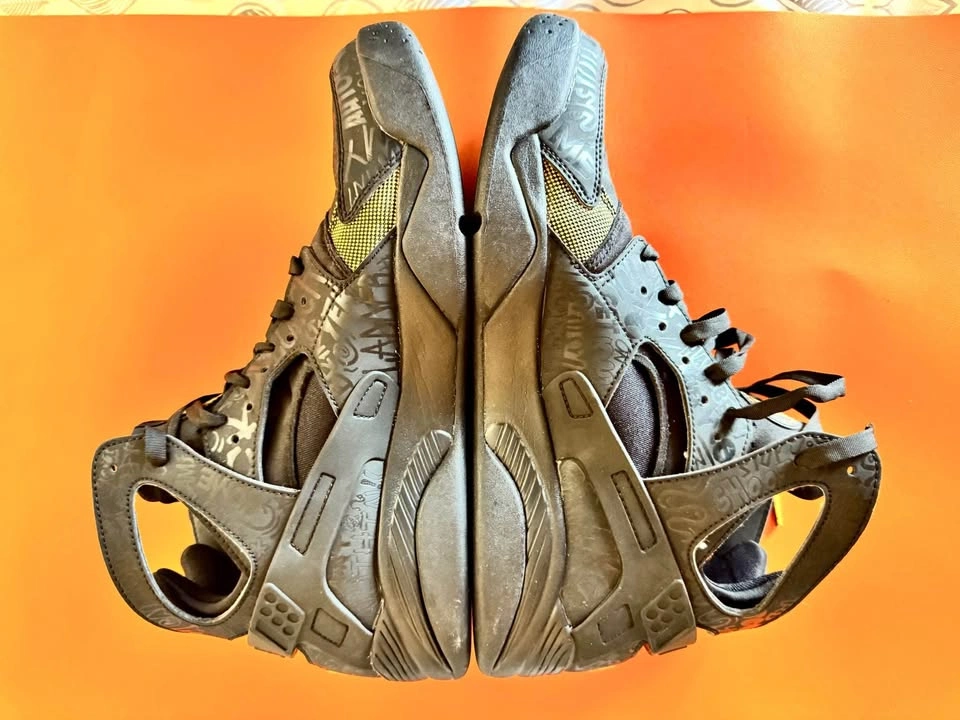 Air Flight Huarache Premium “Trash Talk” - photo 2