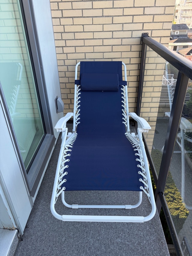 Zero Gravity Chair