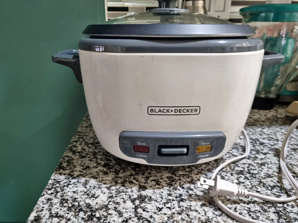Black Decker - Rice Cooker with all accessories