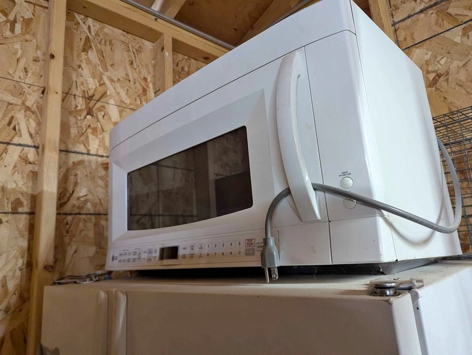 LG microwave