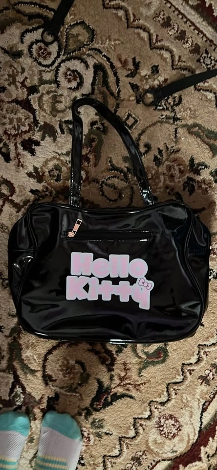 Black Hello Kitty Purse - photo 2