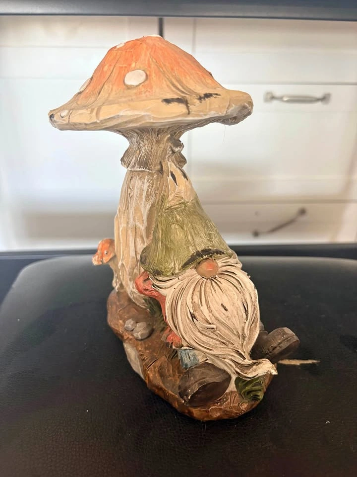 Gnome statue