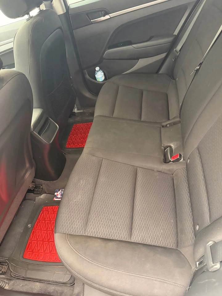 Hyundai Elantra - photo 3