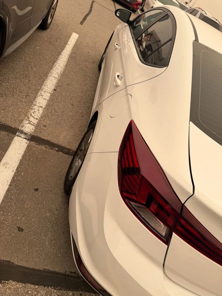 Hyundai Elantra - photo 4