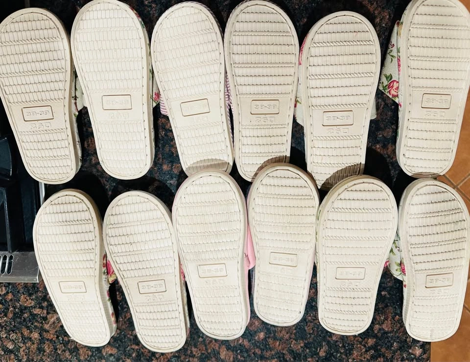 Assorted Indoor Open-Toe Slippers - photo 3
