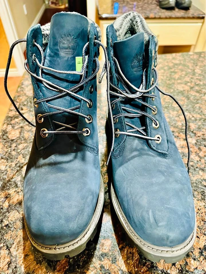 Timberland 6-Inch Premium Waterproof Boots Navy Blue Size 9M