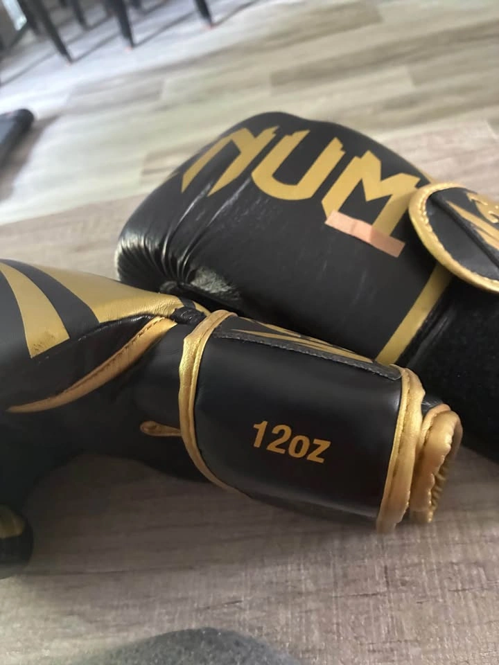 Venum 12oz Boxing Gloves - photo 2