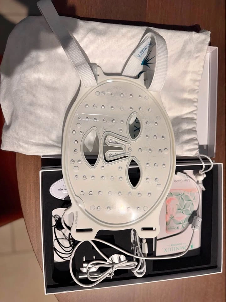Omnilux Contour Face LED Light Therapy Mask