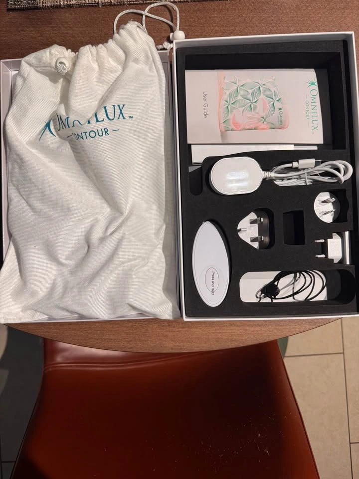 Omnilux Contour Face LED Light Therapy Mask - photo 2
