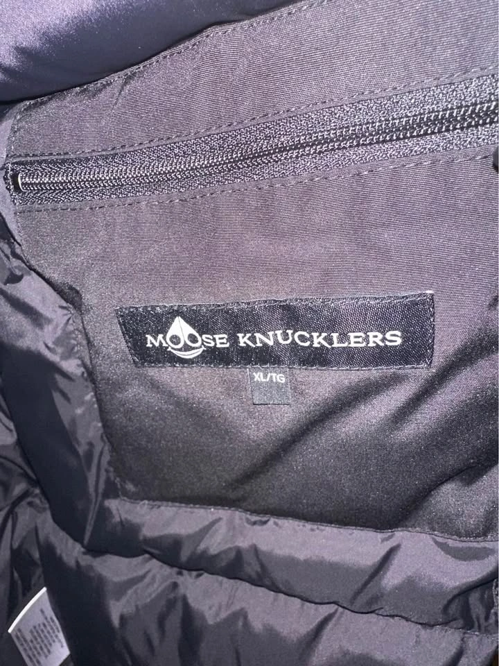 moose knuckles jacket - original price is 595 - photo 4