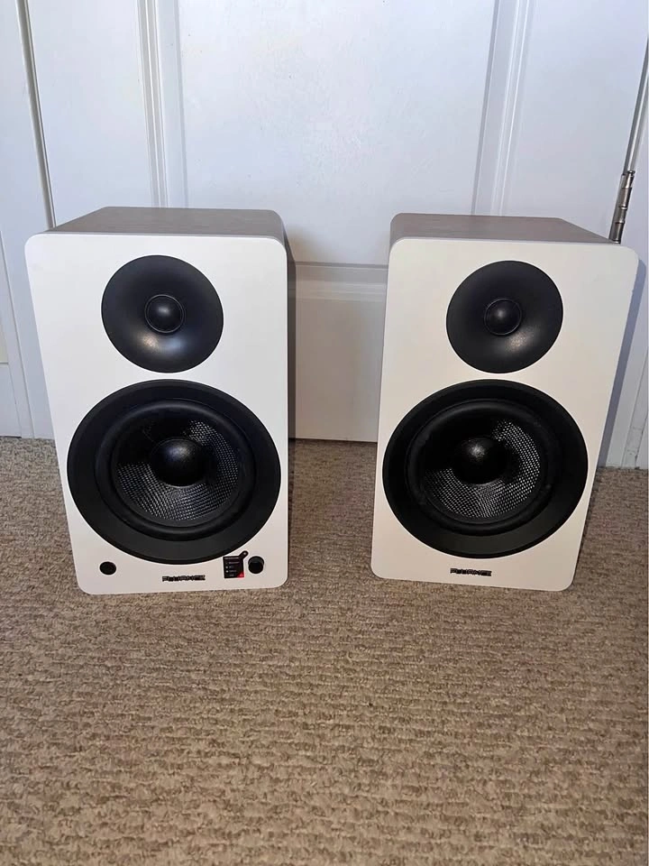 Ai60 High Performance Powered 6.5” Bookshelf Speakers