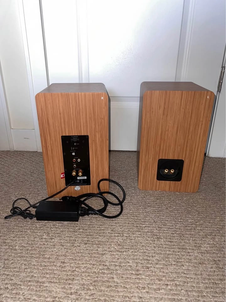Ai60 High Performance Powered 6.5” Bookshelf Speakers - photo 2