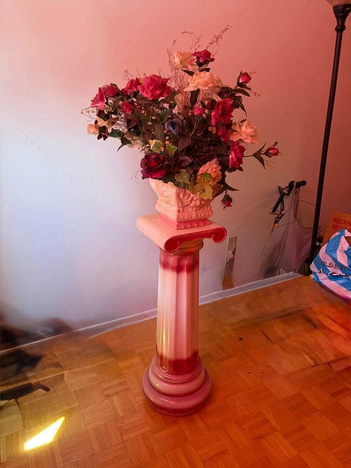 Vintage Ceramic Pedestal with Floral Arrangement - photo 2