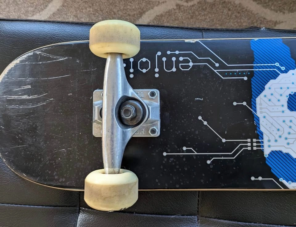 Skateboarding 🛹 - youth - photo 3