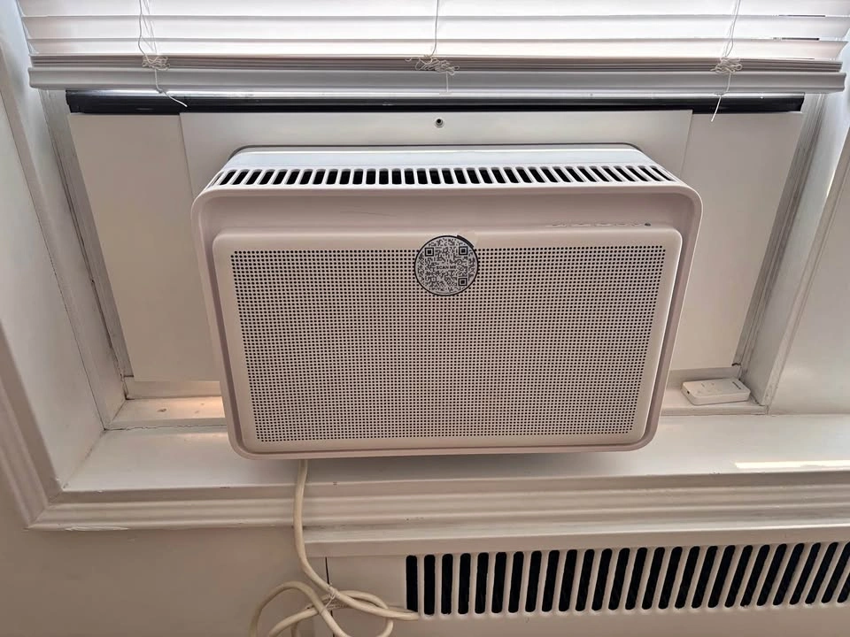 Windmill 8000 BTU air conditioner