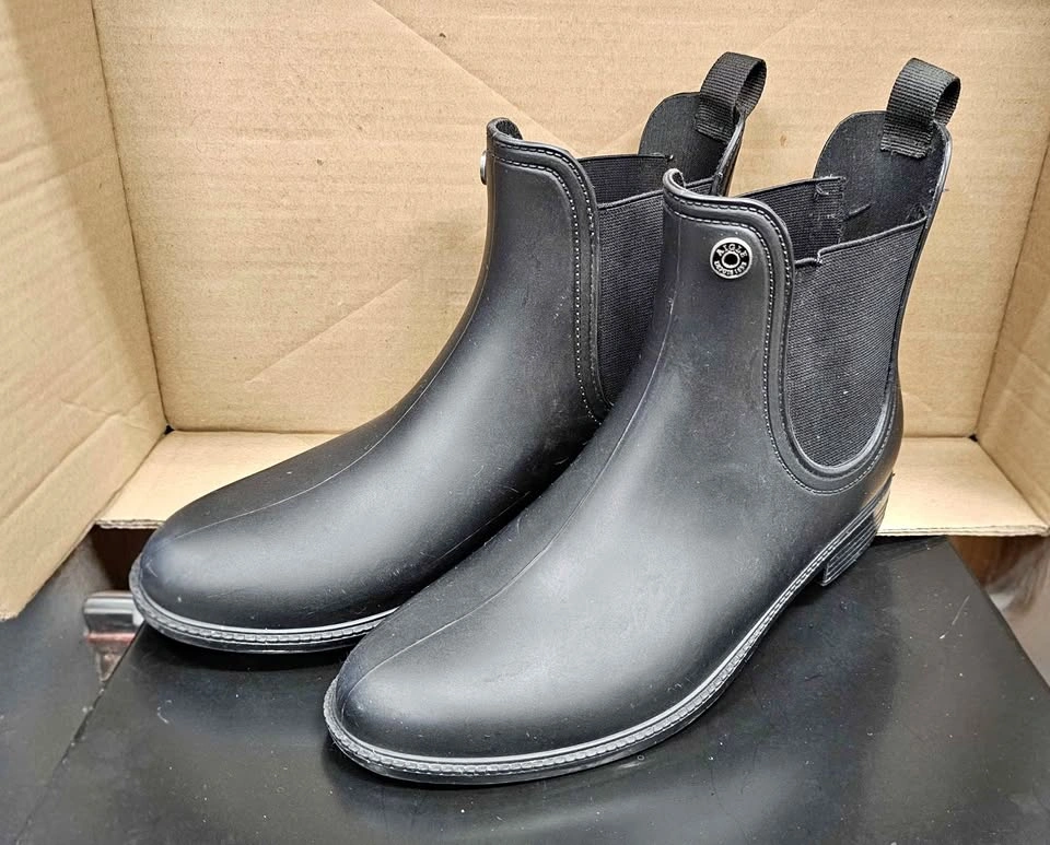 Aigle Black Rubber Chelsea Rain Boots - EU 39 (Fits US Women's 8