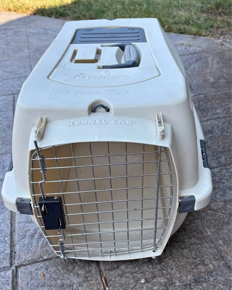 Petmate Kennel Cab Pet Carrier