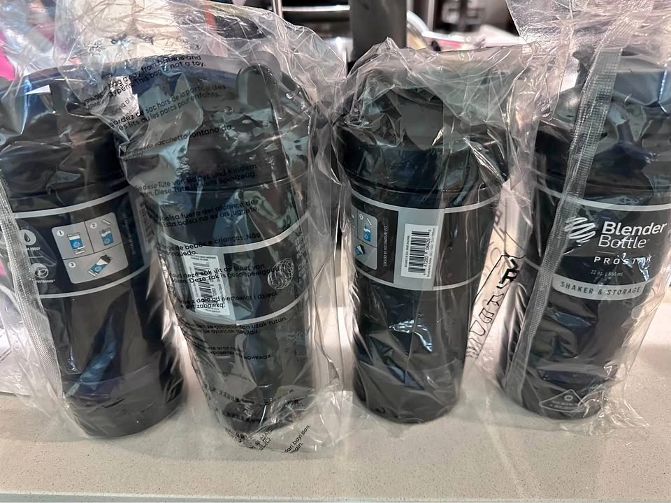 BRAND NEW Blender Bottles with ProStak & Free Protein Scooper