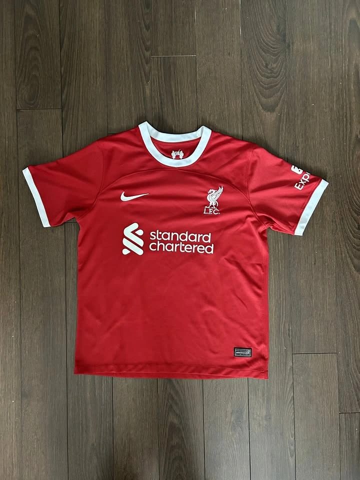 Liverpool Jersey Trent Alexander-Arnold #66 (Size S)