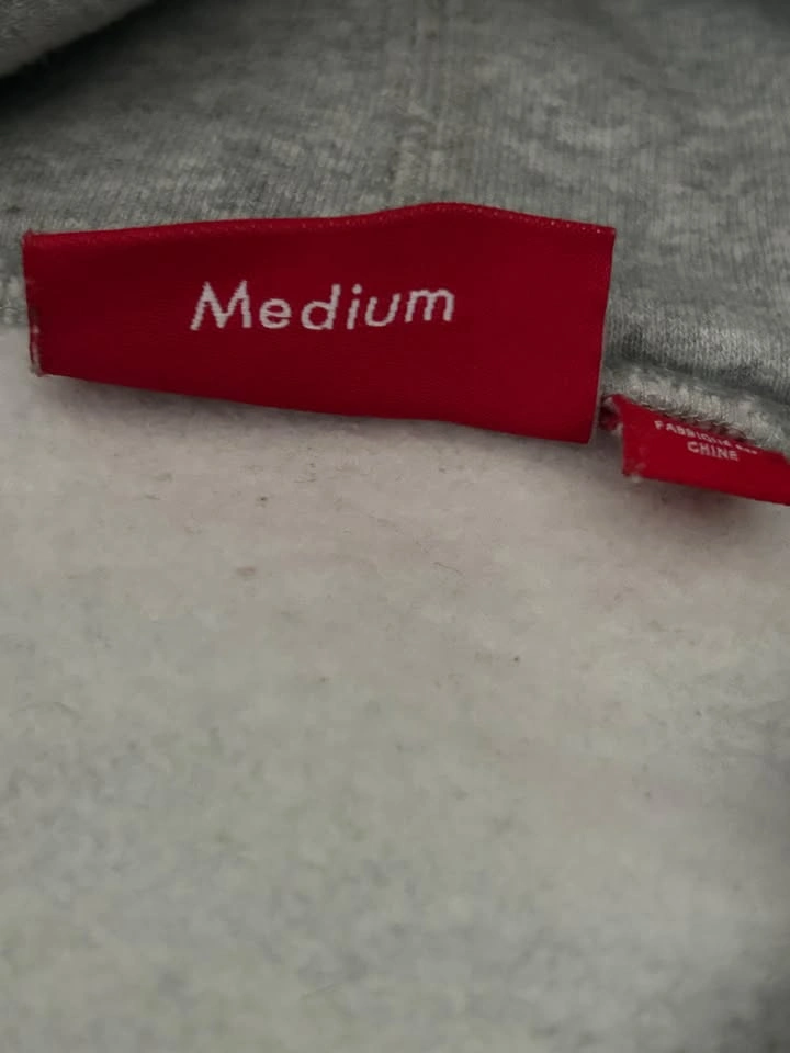 Supreme Mirrored Logo Hoodie (Size M) - photo 4