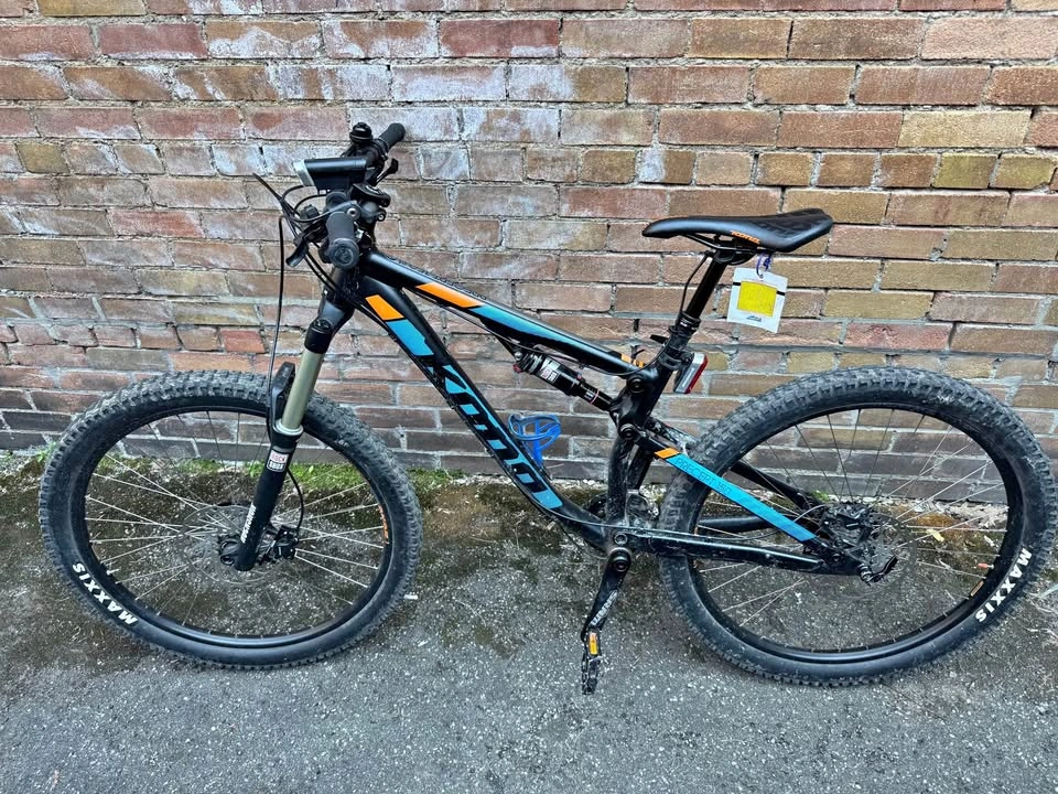2016 Kona Precept 150 Mountain Bike